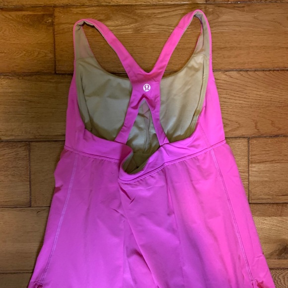 Lululemon tank - Picture 1 of 2